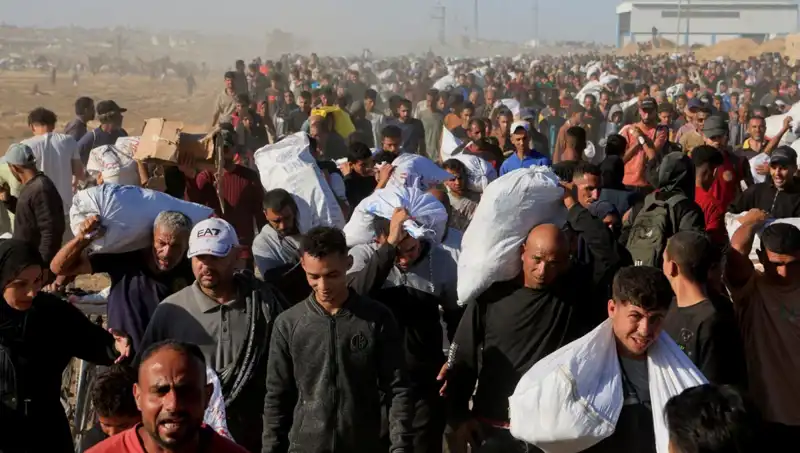 İsrail Ordusu, Han Yunus’a Yönelik Kuşatma İçin 15 Kilometrelik Koridor Açtı