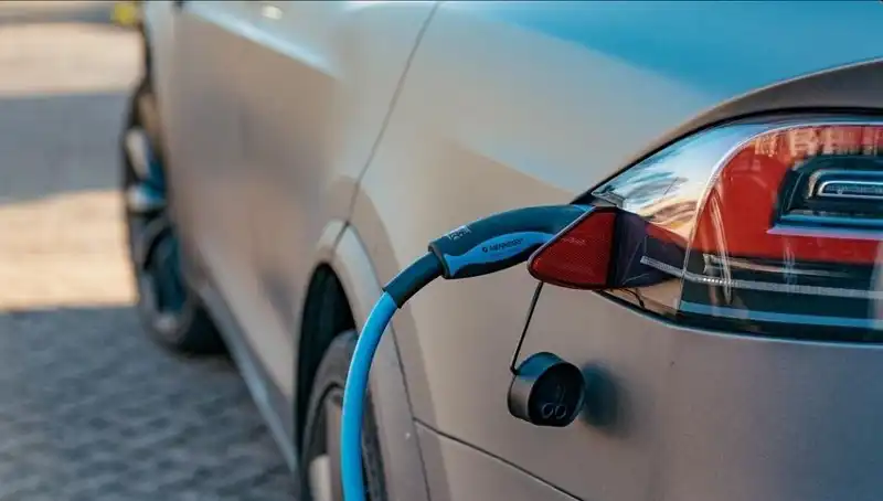 Elektrikli Araç Satışları Düşerken Kullanıcılar Ne Düşünüyor?