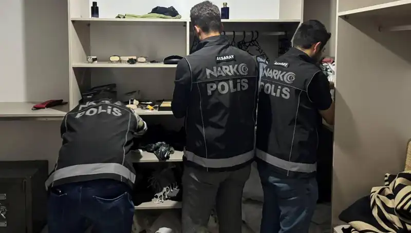 Güvenlik Güçleri, Uyuşturucu Operasyonunda F Serisi Dolarları Ele Geçirdi!