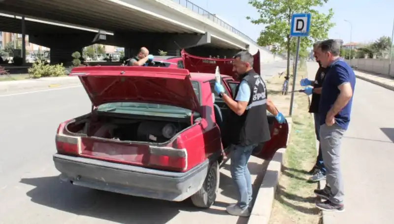 Çaldığı Araçta Yakıt Bitince, Yeni Araç Çaldı!