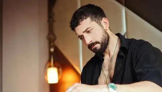 Oyuncu Emre Bulut'a Sahte Komiser Suçlaması: Araç Kaçırma Olayında Ortaya Çıkan İddialar