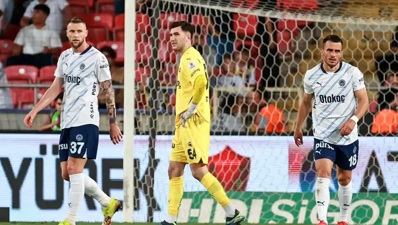 Fenerbahçe, 27 Mayıs 2025'te Tarihinin En Zor Günlerinden Birini Geçirdi