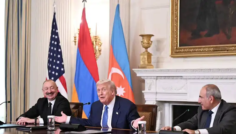 Aliyev'den Ermenistan'a Anayasa Çağrısı: Zaman Kaybetmeden Harekete Geçin!