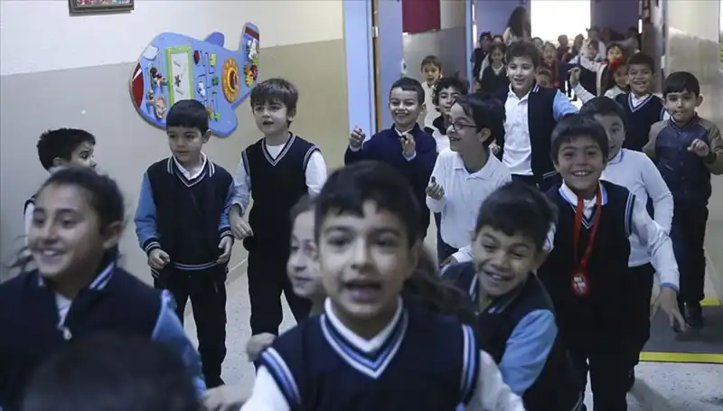 2025 Okul Açılış Tarihleri Açıklandı! Eğitim Takvimi Hakkında Her Şey