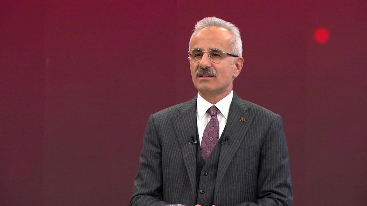 Bakan Uraloğlu: Sosyal Medyaya Yeni Düzenleme Yolda