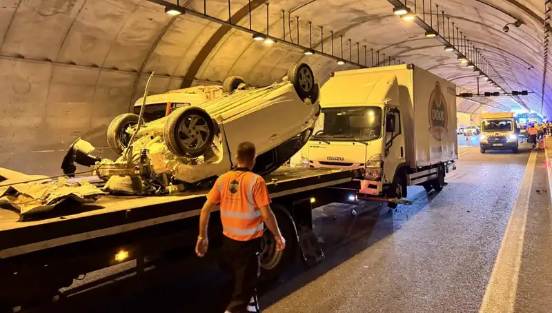 Kuzey Marmara Otoyolu’nda Otomobil ve Kamyonet Çarpıştı: Yaralılar Var!