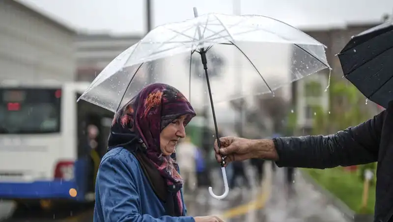 Türkiye'de Gök Gürültülü Sağanak Yağışlar Etkili Olacak: Detaylar Neler?