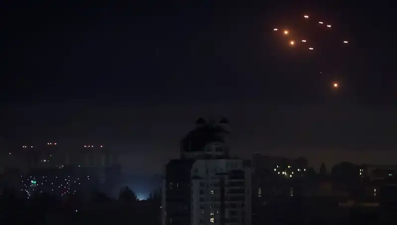 Rusya'nın Hava Saldırısı Kiev'i Salladı: Süreçte Neler Yaşanıyor?
