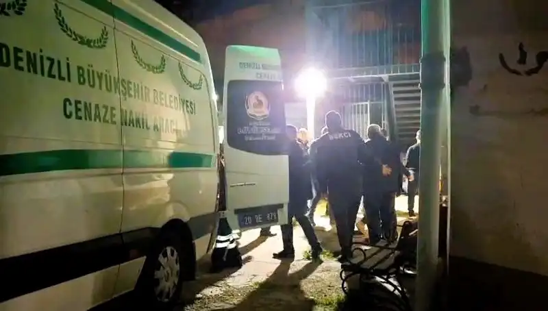 Besicinin Faciası: Yem Karma Makinesine Düşerek Hayatını Kaybetti