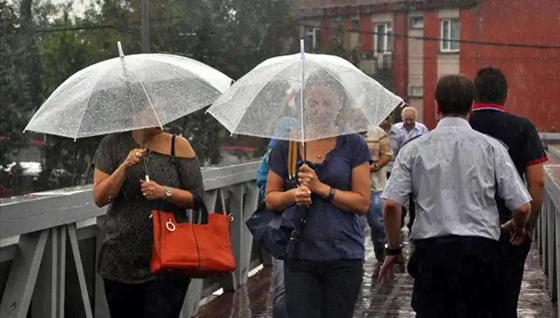 Sıcaklık ve Sağanak Uyarısı: Yazın Son Günlerinde Hava Durumu Şaşırtıyor
