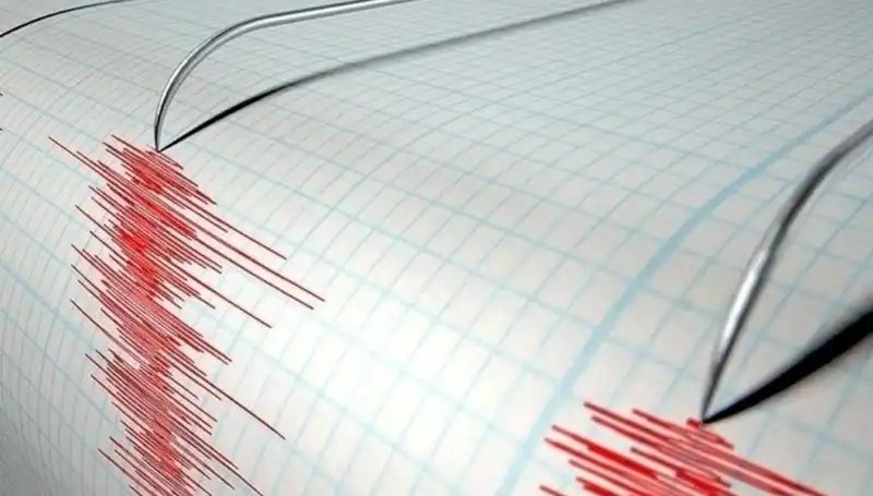 Akdeniz'de Beklenmedik Deprem: 3.8 Büyüklüğünde Şok Gelişme!