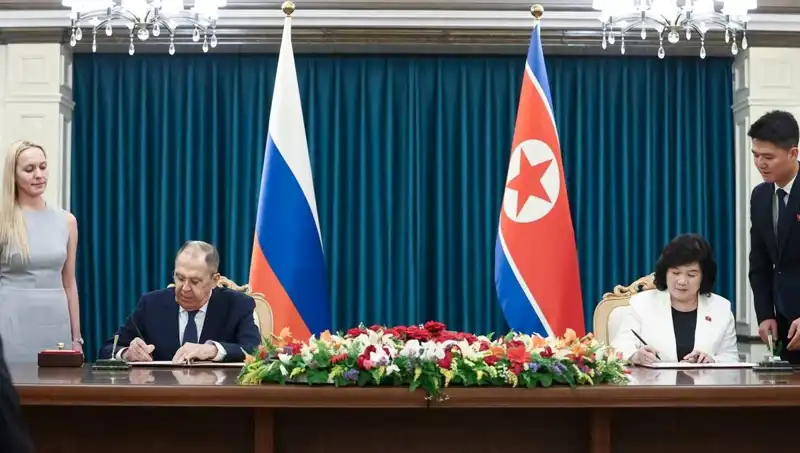 Rusya ve Kuzey Kore: Lavrov'dan Stratejik Görüşme Detayları