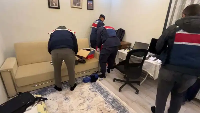 Türkiye'nin 11 İlinde DHKP-C'ye Yönelik Dev Operasyon: 30 Gözaltı