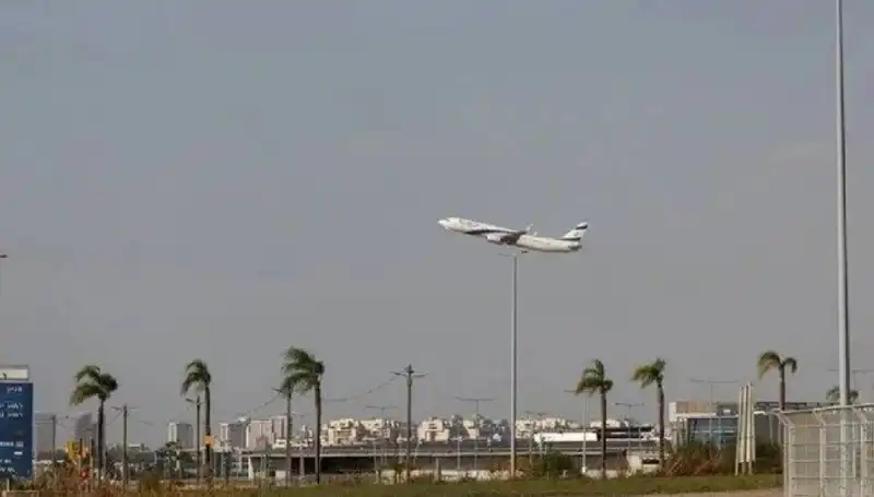 Yemenli Husiler Ben Gurion Havalimanı'nı Hedef Aldı: Güvenlik Endişeleri Tırmanıyor