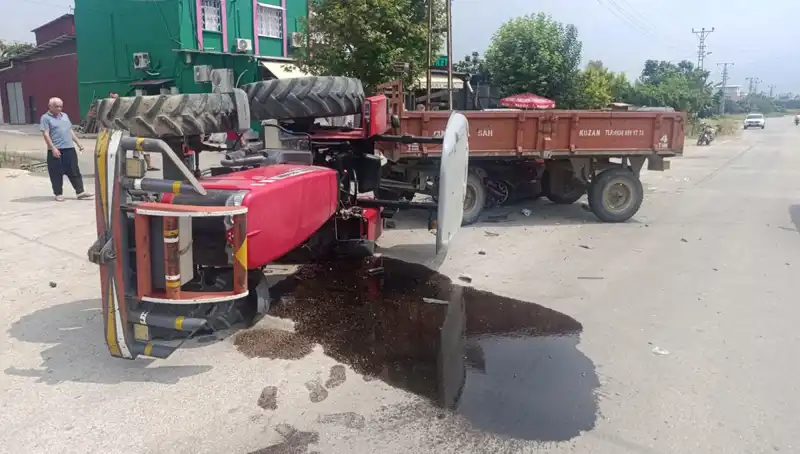 Traktör ile Otomobil Çarpıştı: Kaza Yerinde İki Yaralı