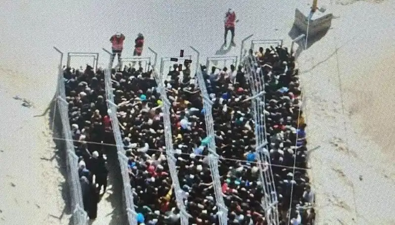 Gazze'den Gelen Görüntüler: Nazi Kamplarını Anımsatan Manzaralar
