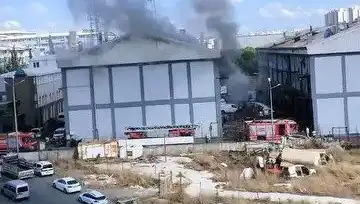 Başakşehir Sanayi Sitesinde Korkutan Yangın: Olayın Detayları
