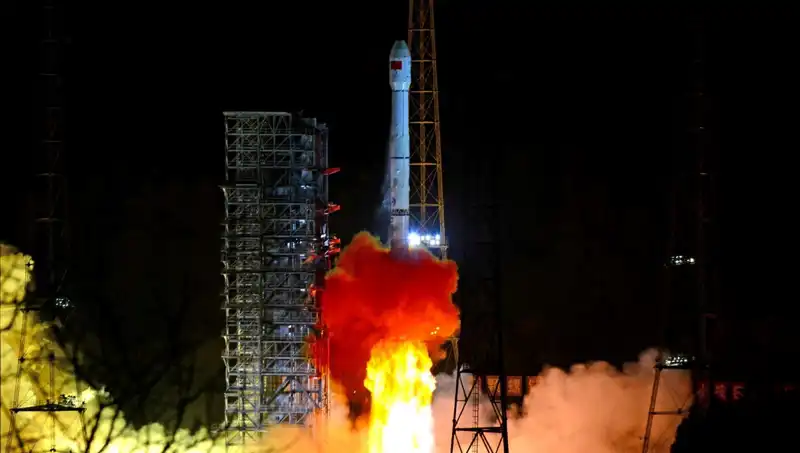 Çin Uzay Çağında Yeni Bir Adım: Tienvın-2 Asteroid Keşif Aracı Fırlatıldı