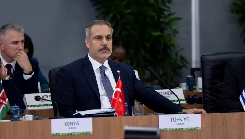 : Bakan Fidan, BRICS Zirvesi'nde Yapay Zeka İçin Hayati Uyarılarda Bulundu