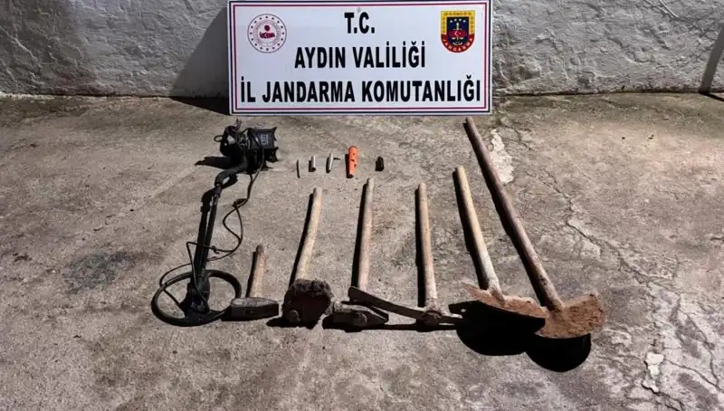 Aydın'da Kaçak Kazı Yapanlara Suçüstü: Tarih Hazineleri Ortaya Çıktı