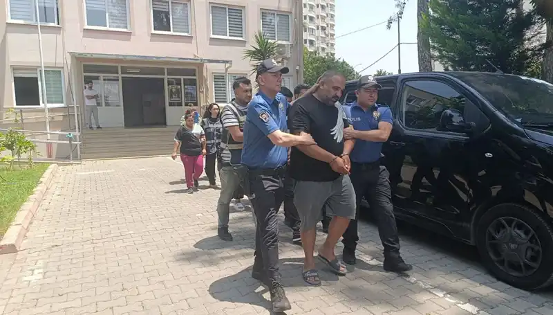 Adana'da Dolandırıcılık Operasyonu: 4 Şüpheli Tutuklandı!