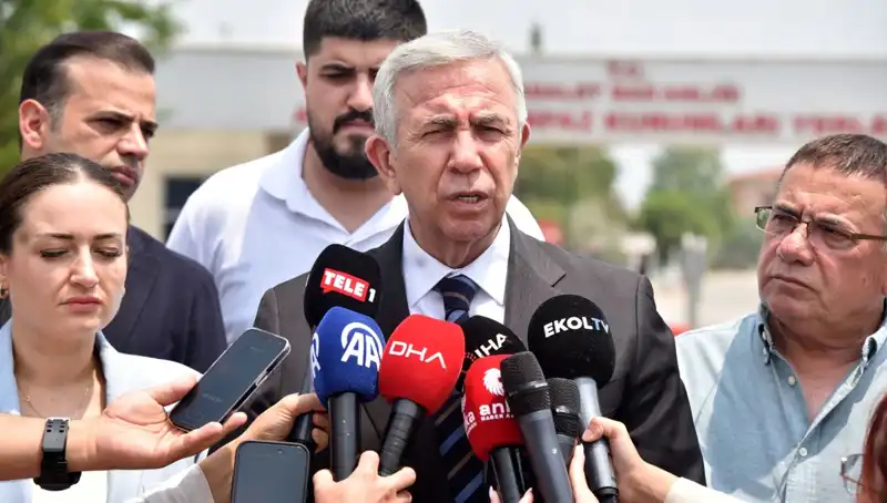 Mansur Yavaş, Antalya Büyükşehir Belediye Başkanı Muhittin Böcek’i Ziyaret Etti
