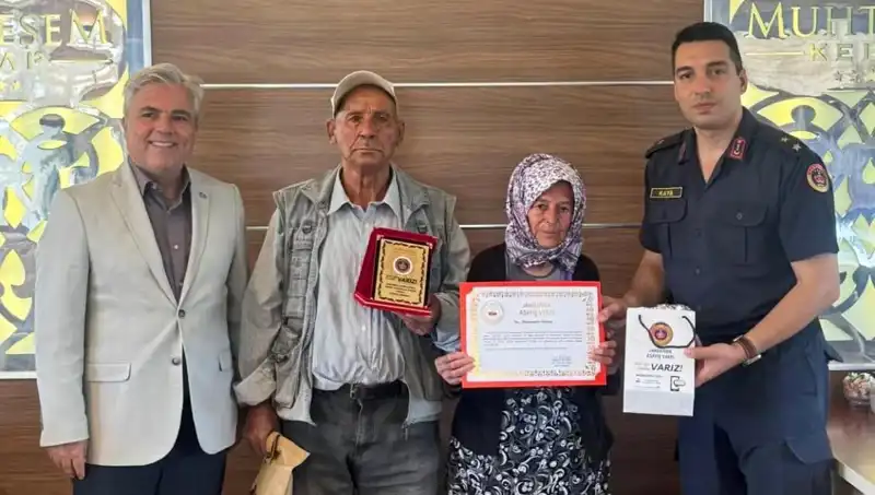 Jandarmaya Bağışlanan Ev: Tek Varlıklarıyla Duygulandıran Bir Hikaye